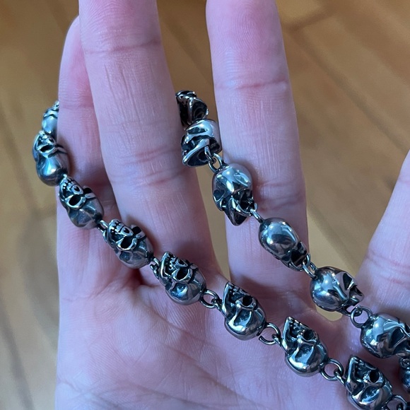 ❌SOLD❌Heavy skull necklace - Picture 7 of 14